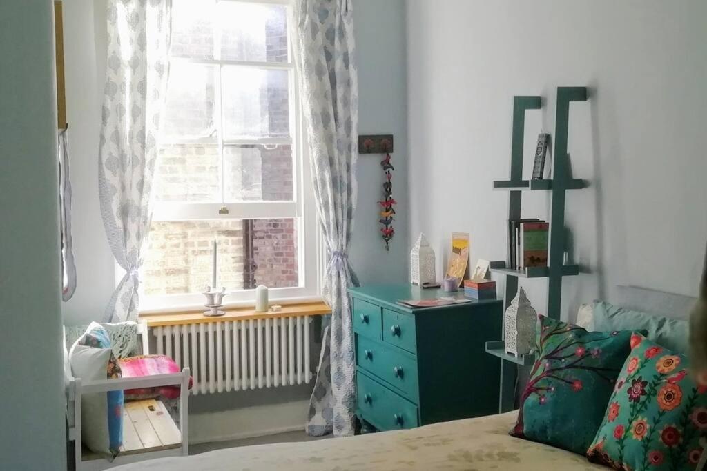 Apartmán Charming London With Balcony Exteriér fotografie