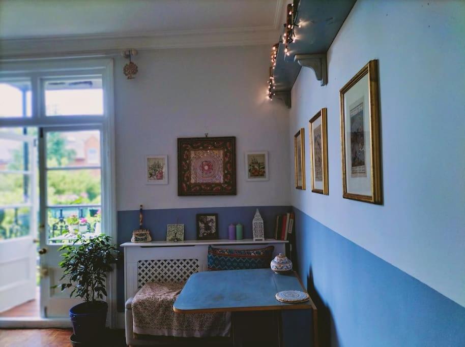 Apartmán Charming London With Balcony Exteriér fotografie